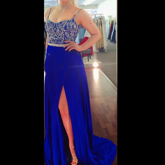 Blue Silk Charmeuse Max Duggal Pageant gown, size 6 - Picture 1 of 2